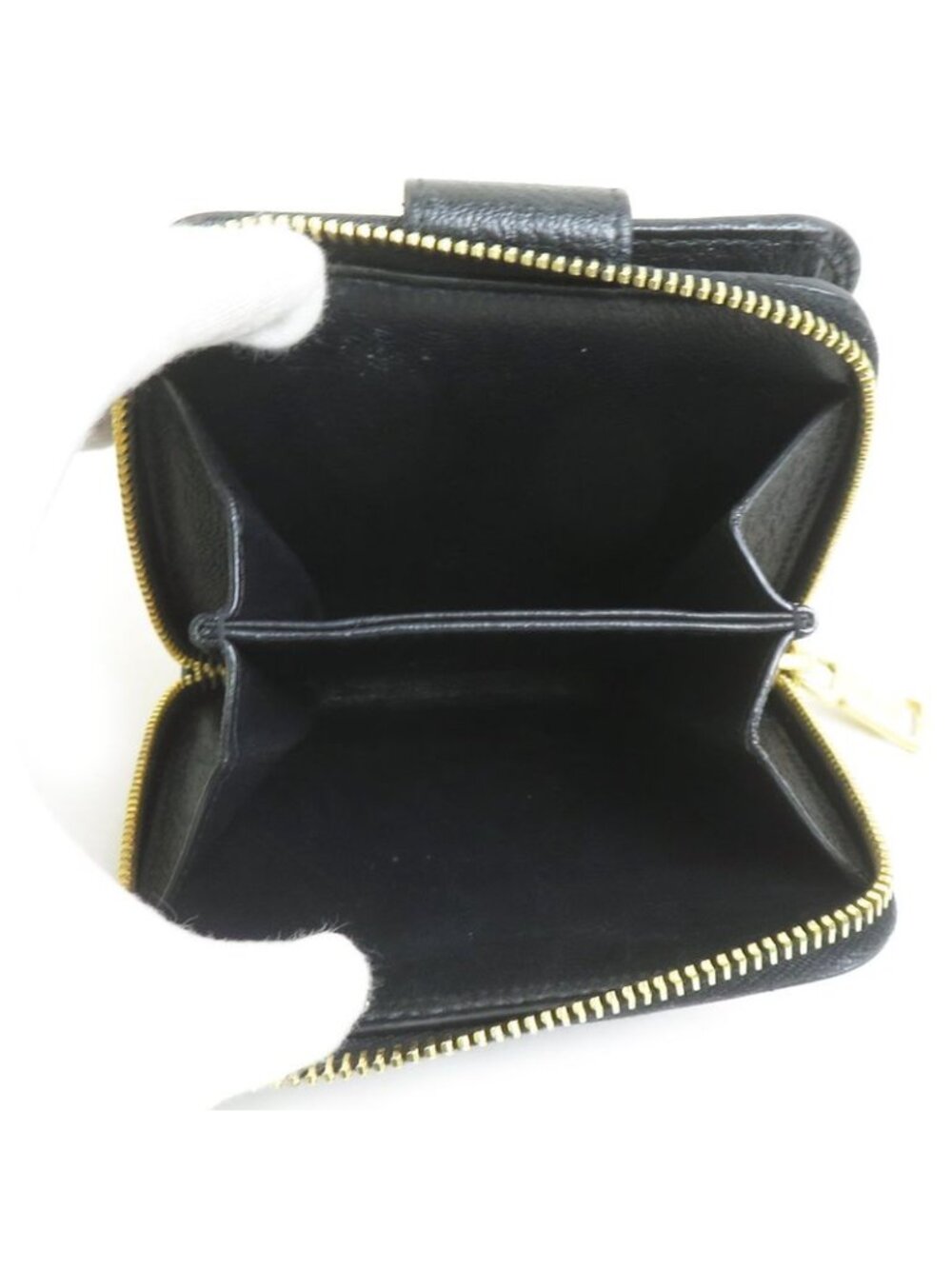 Saint Laurent Yves Bifold Wallet - Picture 4 of 8